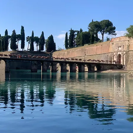 Bell Laghetto - It! Daire Peschiera del Garda